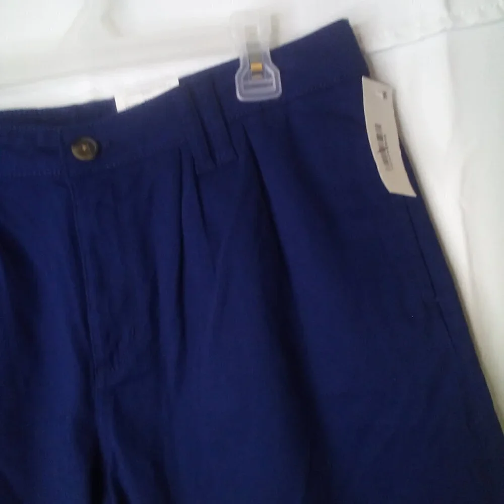 St. John's Bay Shorts Women 12 Chino Pleated Roll Hem Blue